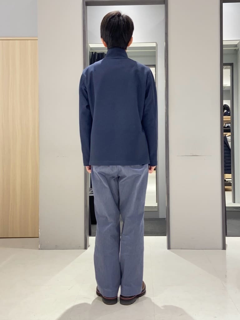 わいずみさんの「TAKEO KIKUCHI｜【DOWN FABRIC】ダウンファブリック スタンドカラーブルゾン」を使ったコーディネート