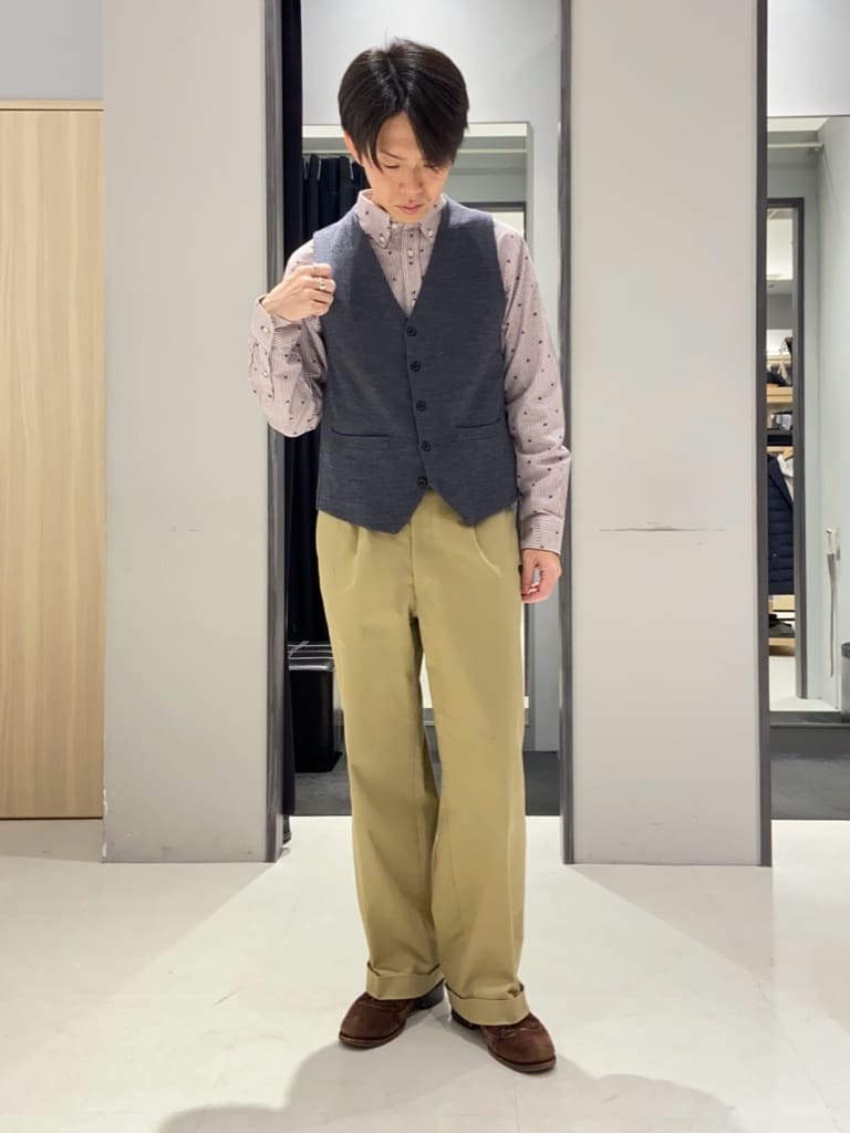 わいずみさんの「TAKEO KIKUCHI｜ハットモチーフ ジャカード ストライプ シャツ」を使ったコーディネート