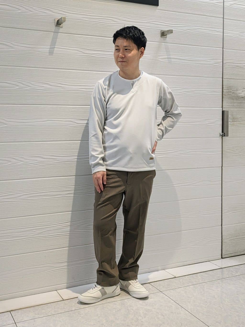 かずさんの「TAKEO KIKUCHI｜【360&deg;ストレッチ／セットアップ対応】None Of Stress パンツ」を使ったコーディネート