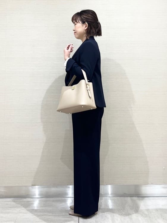 なつよさんの「UNTITLED｜◆【通勤スーツ】ワイドパンツ」を使ったコーディネート
