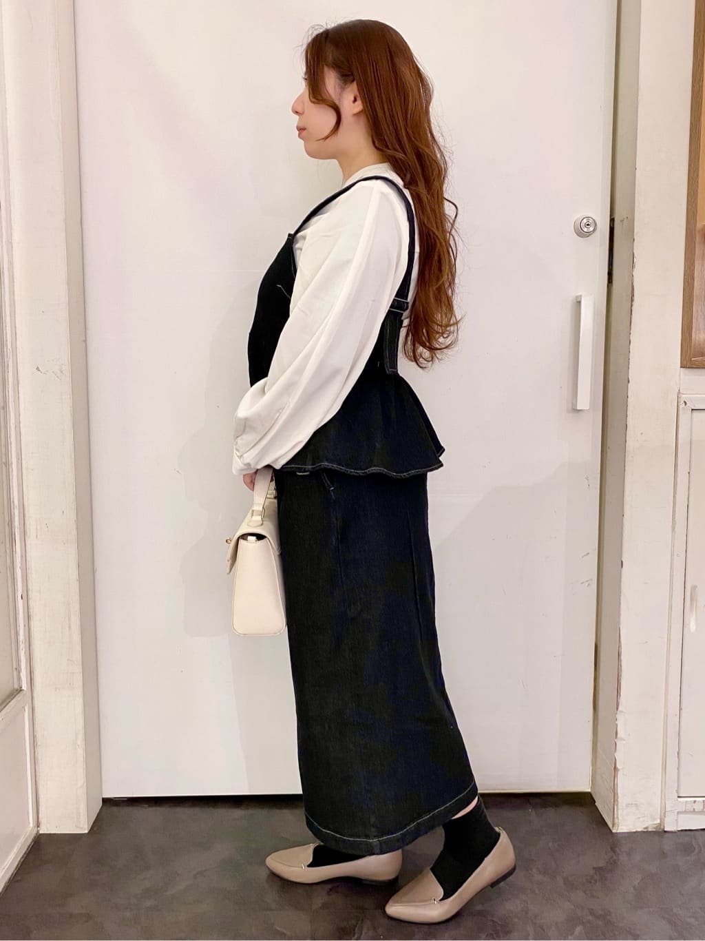 なるみんさんの「grove｜メタルパーツローファーパンプス【晴雨兼用】」を使ったコーディネート