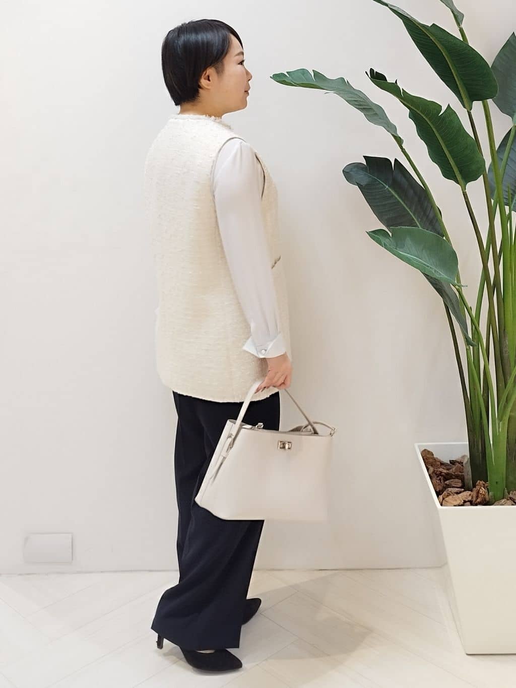 s u g iさんの「UNTITLED｜◆【通勤スーツ】ワイドパンツ」を使ったコーディネート
