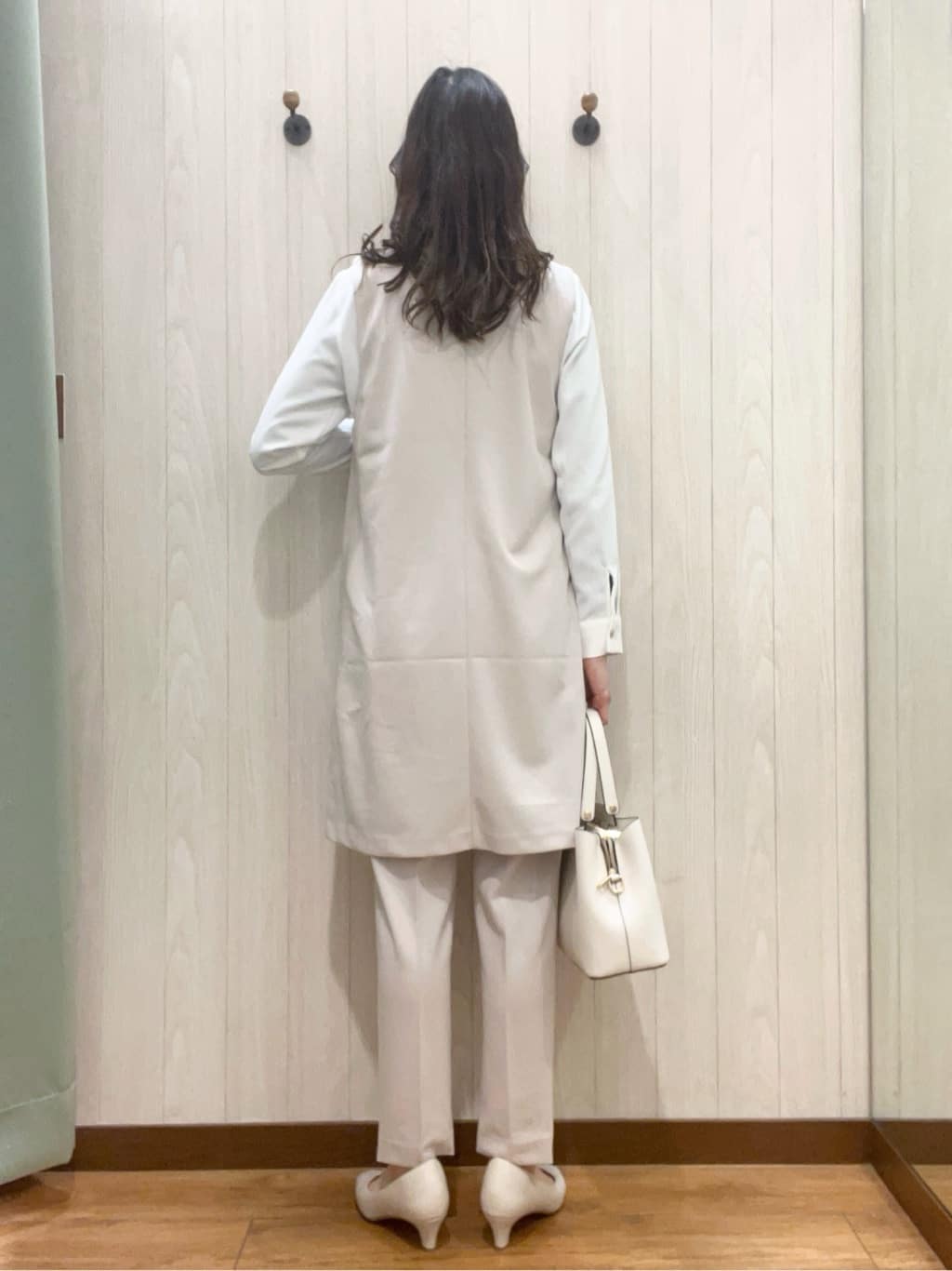 カンチャンさんの「SHOO･LA･RUE｜◆【洗える/S-3L/セットアップ可】セレモニーや通勤にも カットジョーゼット ジレ」を使ったコーディネート