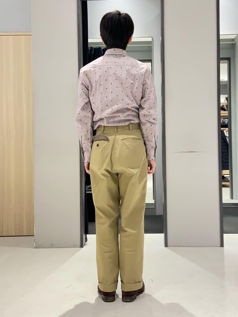 わいずみさんの「TAKEO KIKUCHI｜ハットモチーフ ジャカード ストライプ シャツ」を使ったコーディネート