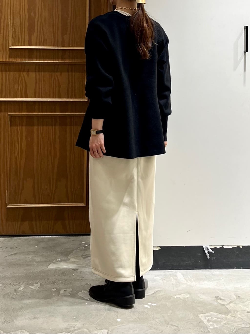 sakiiさんの「THE SHOP TK｜◆【体形カバー】総針ペプラムニット/洗える」を使ったコーディネート