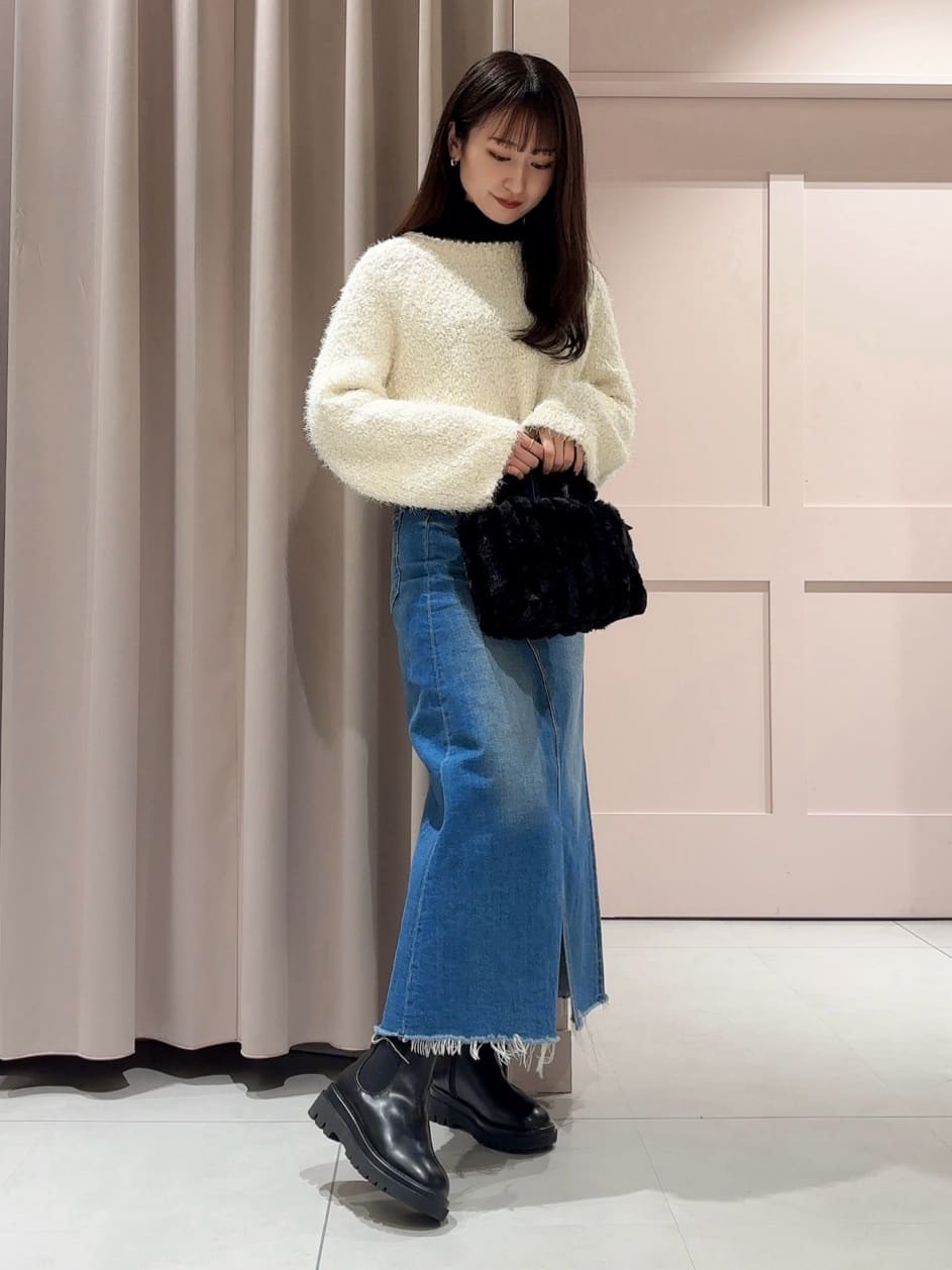 RINAさんの「ESPERANZA｜2WAY トート ショルダーバッグ ファー」を使ったコーディネート