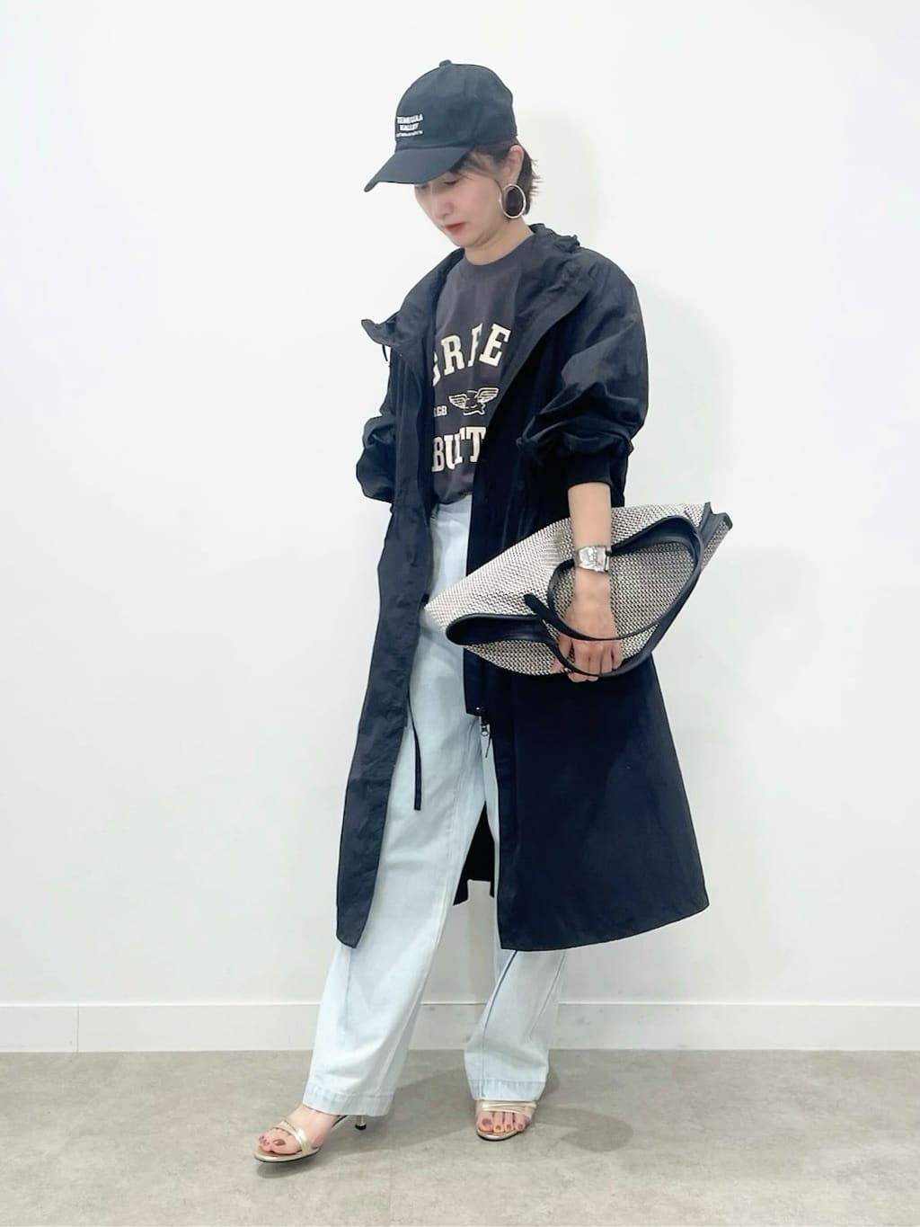 KAYOさんの「UNTITLED｜◆【Ca_CHIGNON】ロングウィンドブレーカー」を使ったコーディネート