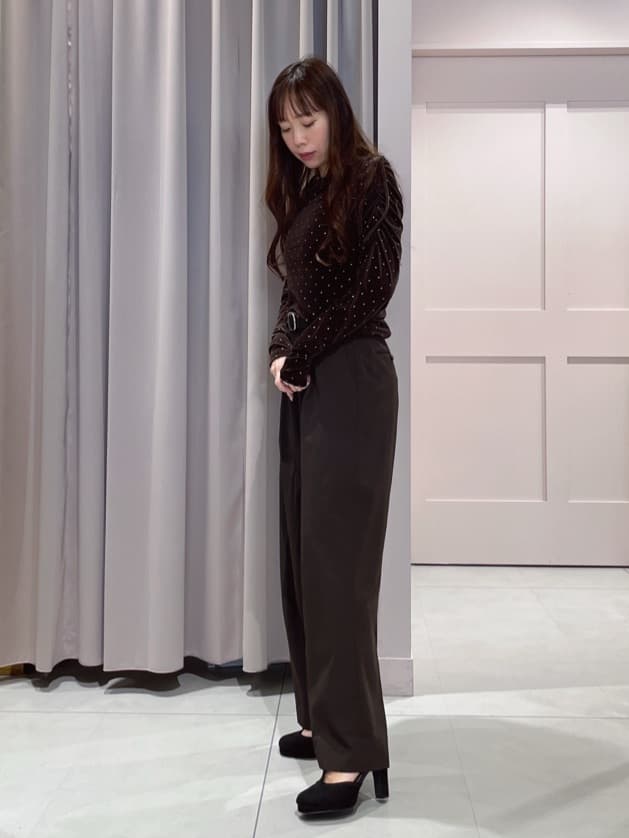 maiさんの「ESPERANZA｜Tストラップパンプス 24SS」を使ったコーディネート
