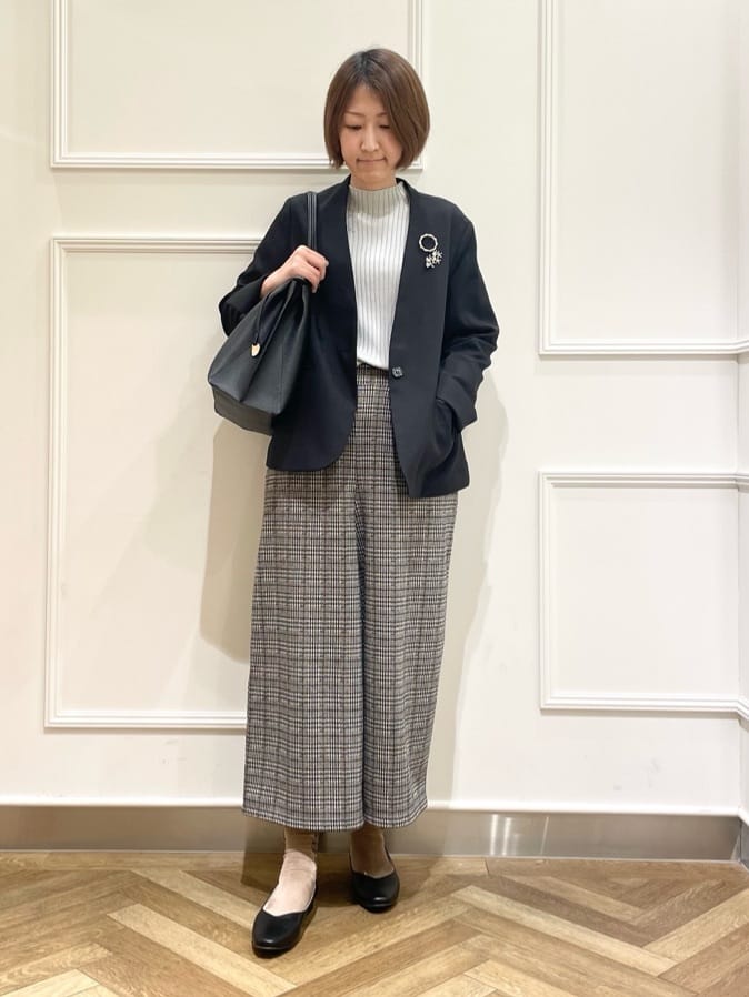 SOさんの「SHOO･LA･RUE｜◆【S-LL/セットアップ可/通勤/セレモニー】ノーカラージャケット」を使ったコーディネート