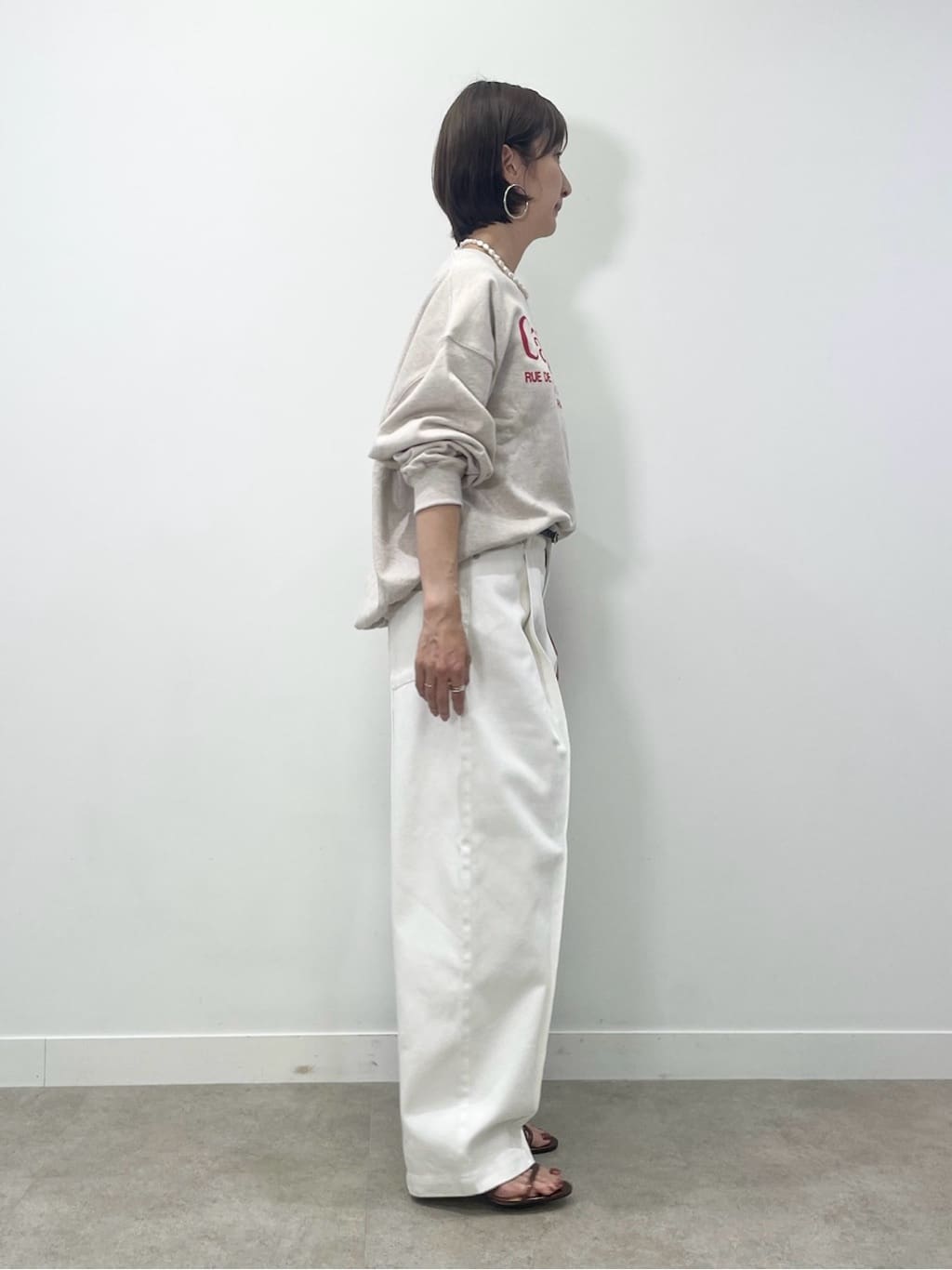 KAYOさんの「UNTITLED｜◆【Ca_CHIGNON】別注ロゴスウェット」を使ったコーディネート