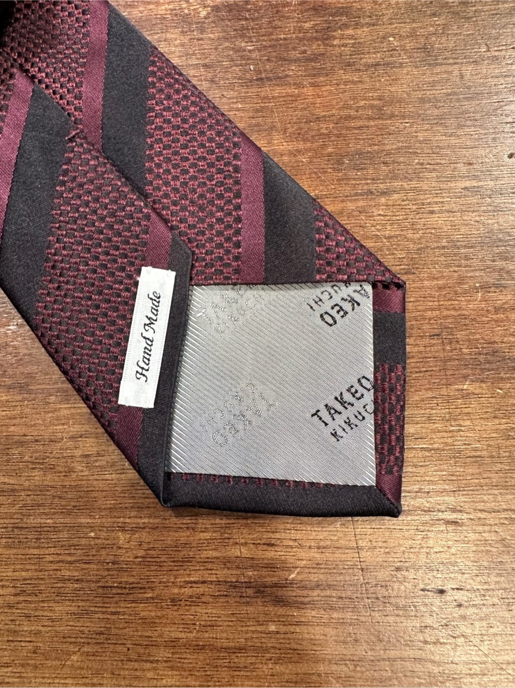 Uさんの「TAKEO KIKUCHI｜【Three by Three】シャイニーシャークピンヘッド スーツ/3ピース対応可」を使ったコーディネート