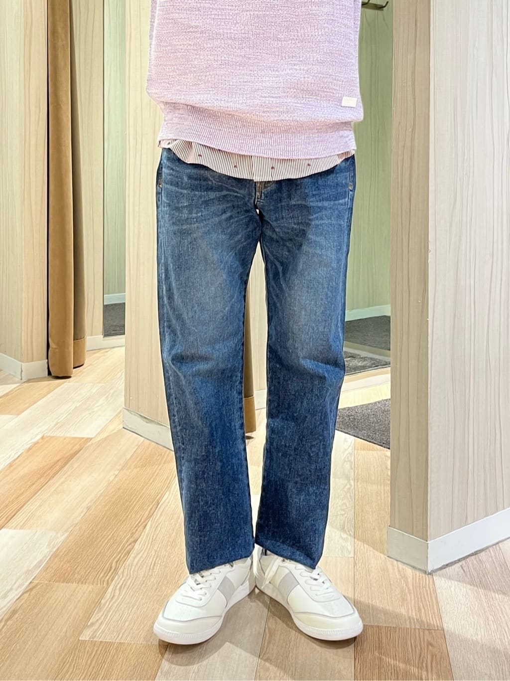 URAさんの「TAKEO KIKUCHI｜ハットモチーフ ジャカード ストライプ シャツ」を使ったコーディネート
