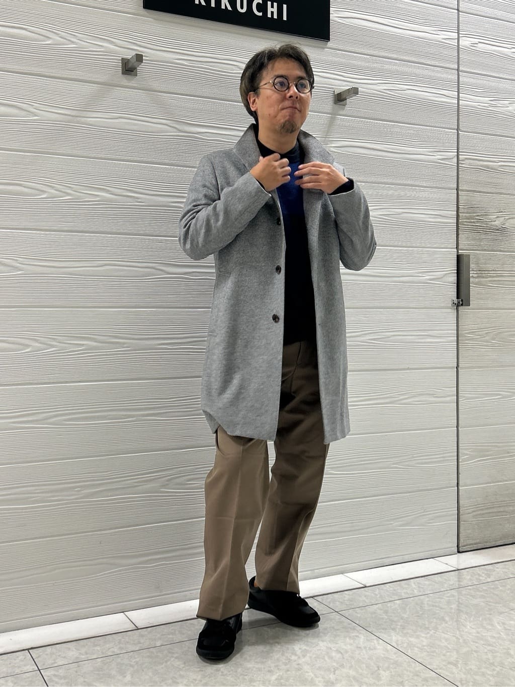 すーさんの「TAKEO KIKUCHI｜【ウールカシミヤブレンド】ビーバー調 スタンドカラー コート」を使ったコーディネート