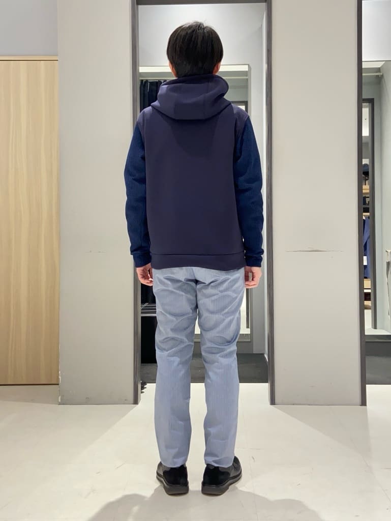 わいずみさんの「TAKEO KIKUCHI｜【全7サイズ&times;8色展開！】トップマルチヘリンボン パンツ」を使ったコーディネート
