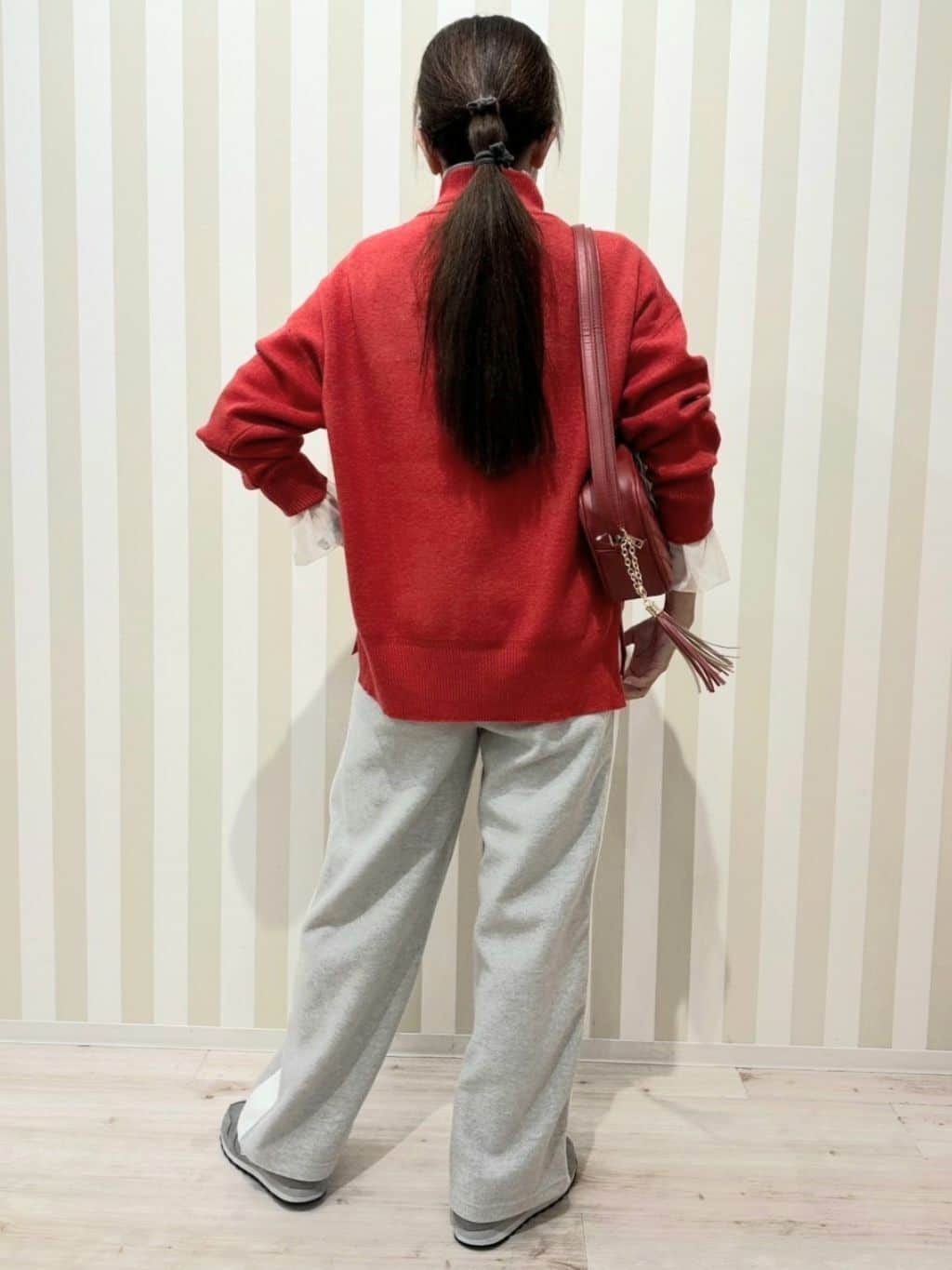 nonaさんの「SHOO･LA･RUE｜◆【洗える/ちくちくしにくい/静電気軽減】スウェットライク ハイネックニット」を使ったコーディネート