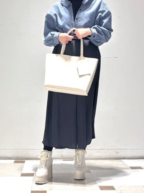 夜桜さんの「ESPERANZA｜【ラク盛り／ショートブーツ】リピーター続出／脚長美脚　厚底メッシュスポーティーショートブーツ」を使ったコーディネート