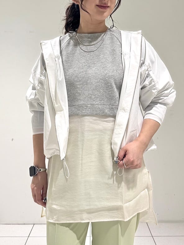 そんさんの「INDIVI｜【接触冷感／セットアップ対応】イージーテーパードパンツ【通勤・セレモニー】」を使ったコーディネート