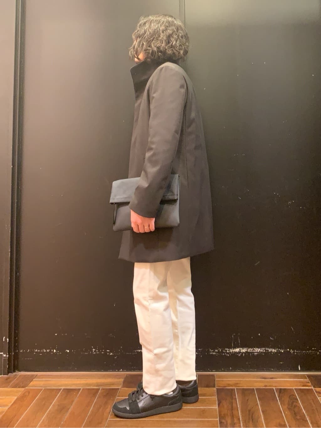 木村剛さんの「TAKEO KIKUCHI｜【Sサイズ～】ストレッチ デニム パンツ」を使ったコーディネート