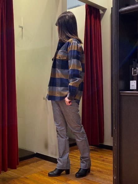 かわぴーさんの「TAKEO KIKUCHI｜【Made in JAPAN】播州織 ヘリンボン ストレート パンツ」を使ったコーディネート