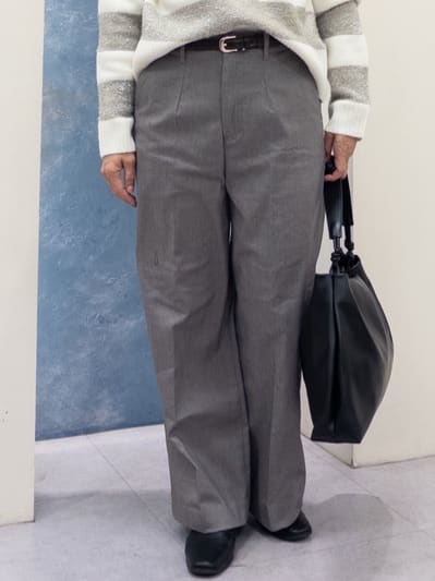 シュウコさんの「grove｜メタルバックルベルト」を使ったコーディネート