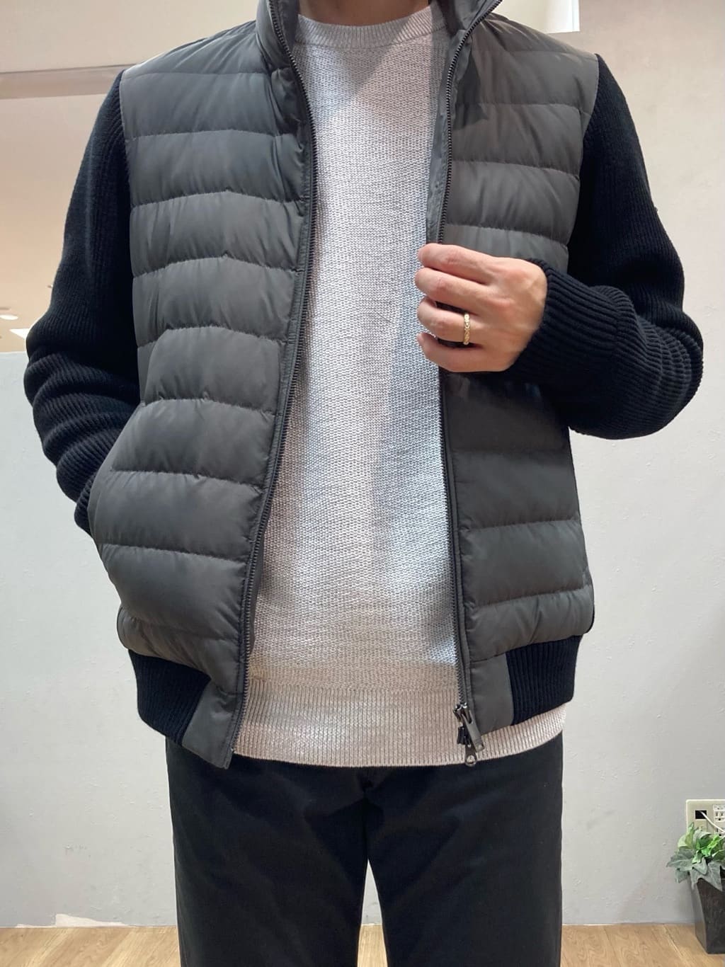 シュンさんの「TAKEO KIKUCHI｜【Made in JAPAN】播州織 ストレッチ パンツ」を使ったコーディネート