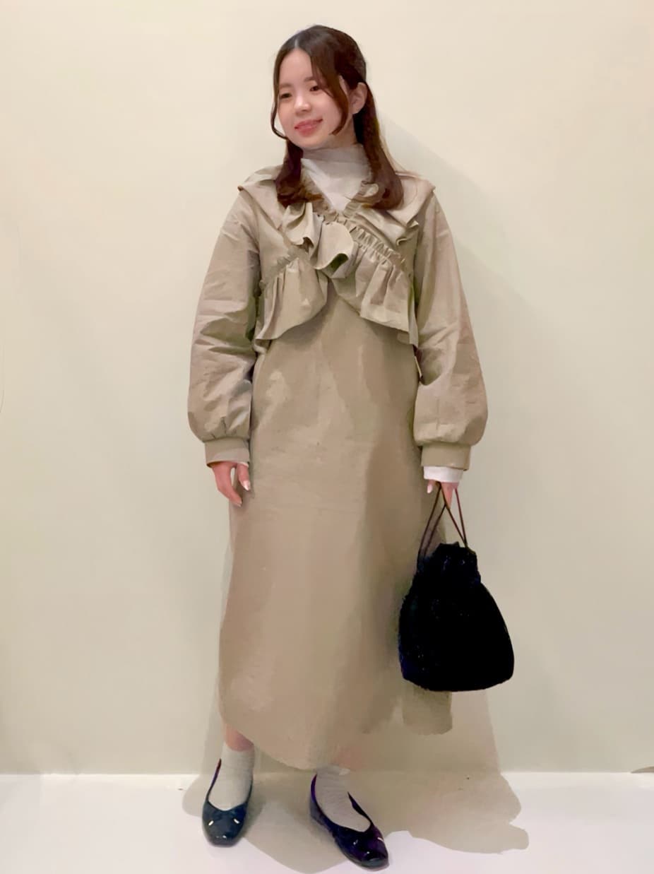 ayumiさんの「OPAQUE.CLIP｜◆フリルデザインワンピース【洗濯機洗い可】」を使ったコーディネート