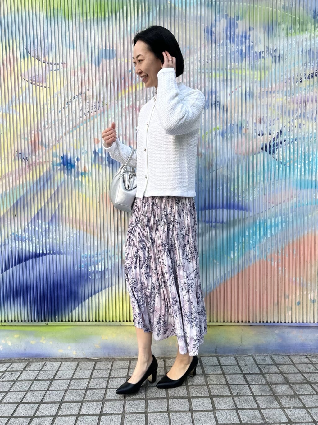 やまださんの「◆【ラメヒール／抗菌防臭】ベーシックパンプス」を使ったコーディネート