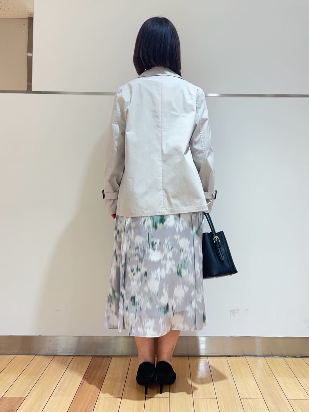 MIKIKOさんの「UNTITLED｜◆【洗える/オンオフ使える】袖リブスリットストレッチニット」を使ったコーディネート