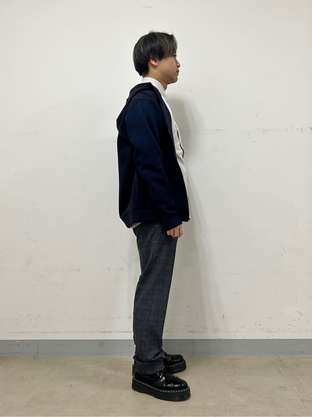 Hiroさんの「TAKEO KIKUCHI｜【抗菌防臭/シーズンレス】シアサッカー ジャージシャツ」を使ったコーディネート