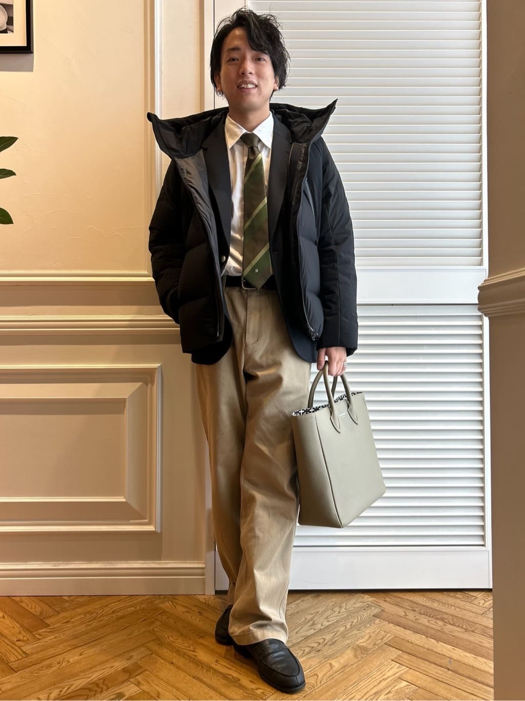 須田　慎二郎さんの「DRESSTERIOR｜【撥水加工/Safari5月号掲載】ローファー」を使ったコーディネート