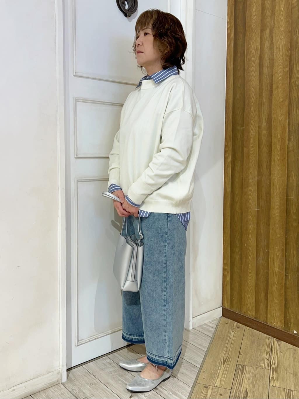 yuriyuriさんの「SHOO･LA･RUE｜◆【洗える/S-LL】インせず着られる もちもちタッチ ボートネックニット」を使ったコーディネート