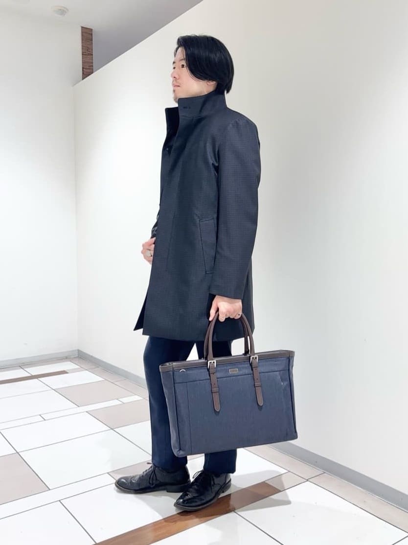 及川さんの「TAKEO KIKUCHI｜【Three by Three】シャイニーシャークピンヘッド スーツ/3ピース対応可」を使ったコーディネート