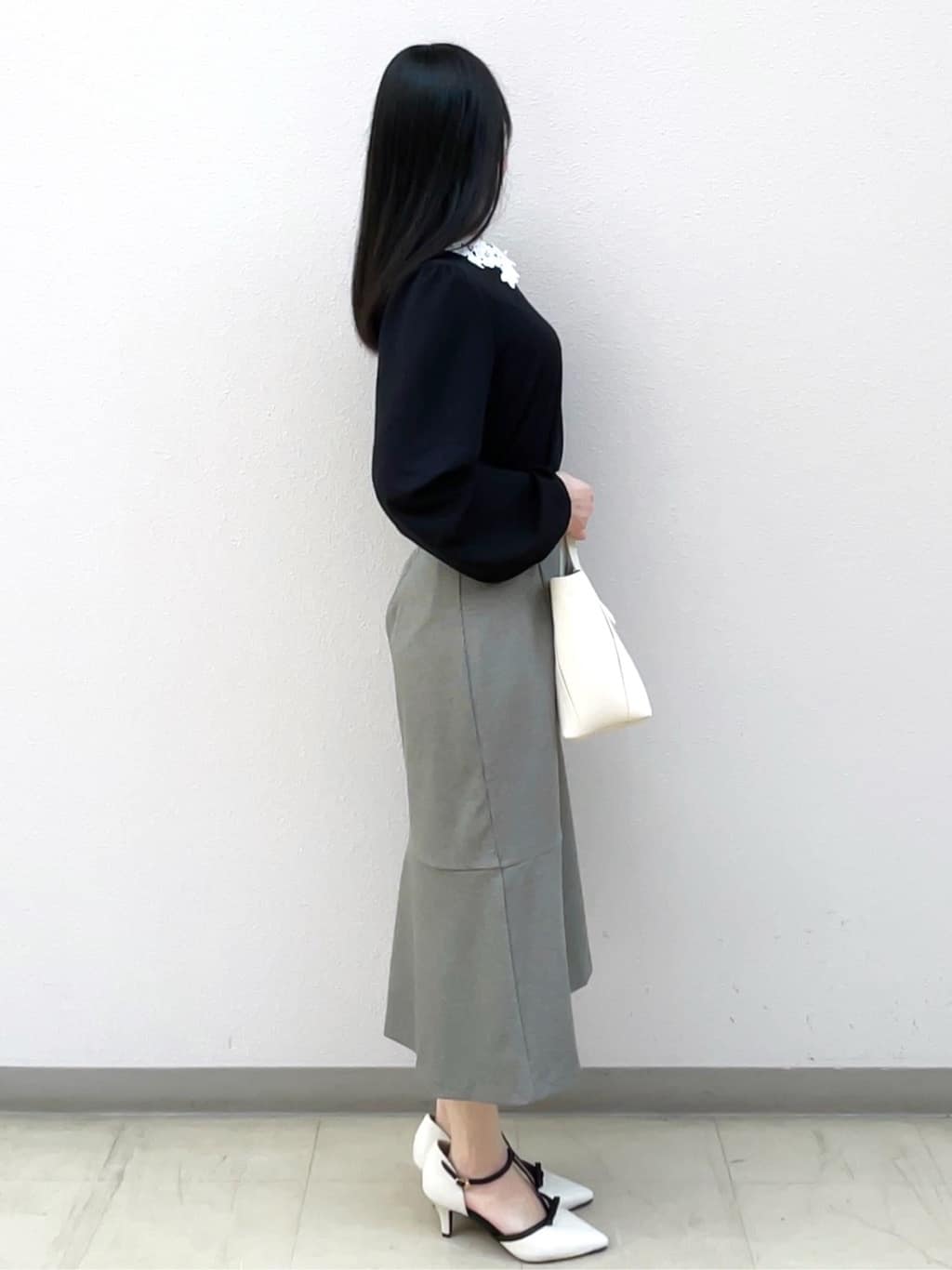 Izuさんの「index｜《5色展開／S-LLサイズ》ストレッチマーメイドスカート／セットアップ対応【洗濯機洗い可／イージーケ」を使ったコーディネート