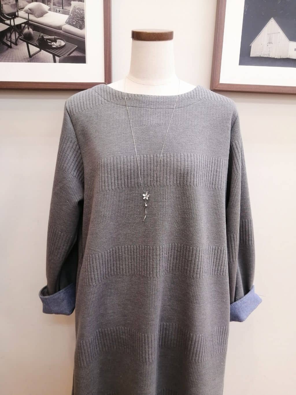 maiさんの「SHOO･LA･RUE｜◆【S-LL/撥水/防花粉】オンにもオフにも ステンカラーコート」を使ったコーディネート