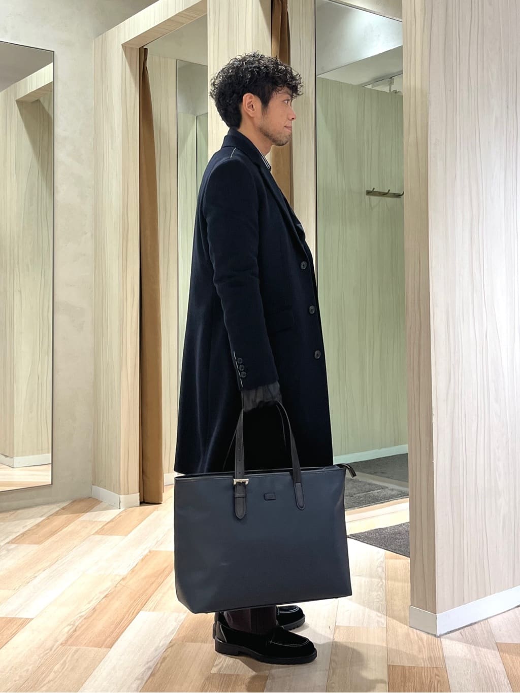 URAさんの「TAKEO KIKUCHI｜ウールカシミヤブレンド チェスターコート」を使ったコーディネート