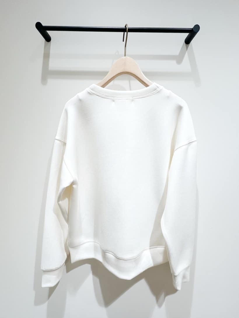 Yumeさんの「grove｜◆サークルロゴ刺繍ダンボールスエット」を使ったコーディネート