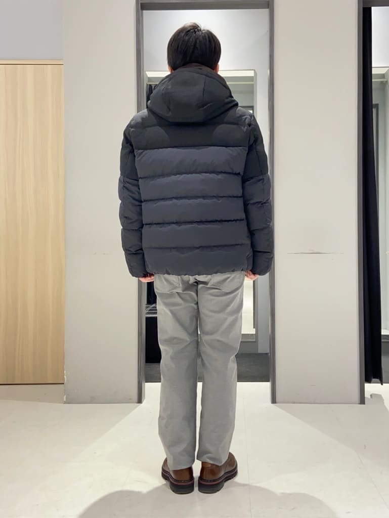 わいずみさんの「TAKEO KIKUCHI｜【Made in JAPAN】播州織 ストレッチ パンツ」を使ったコーディネート