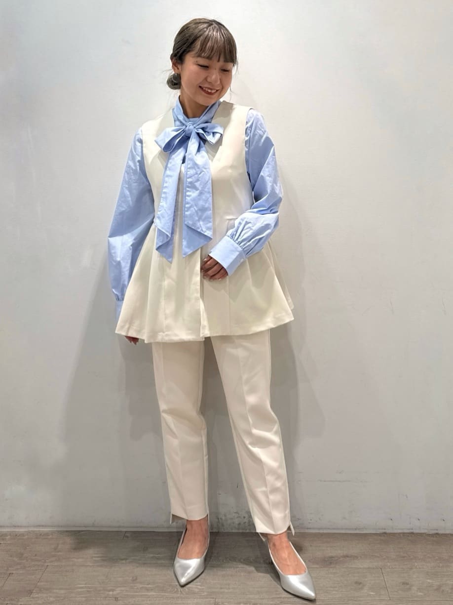 chikoさんの「OPAQUE.CLIP｜◆【抗菌防臭加工／低反発クッション】名品　ポインテッドトゥパンプス」を使ったコーディネート