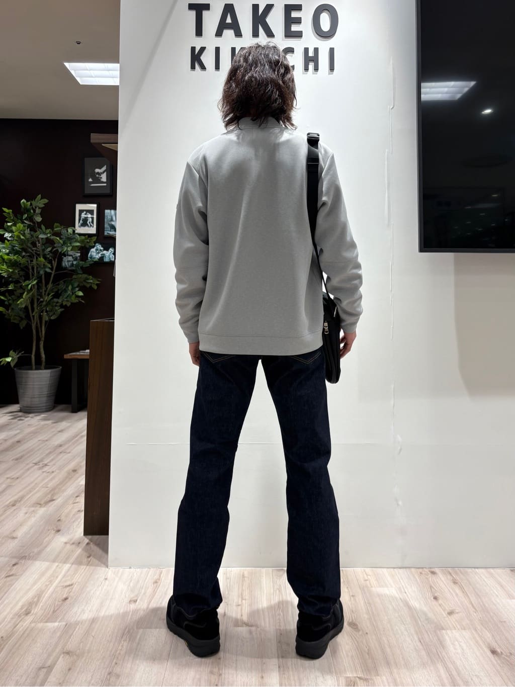 Kaiさんの「TAKEO KIKUCHI｜【モンスターストレッチ】日本製 ワンウォッシュ デニムパンツ」を使ったコーディネート