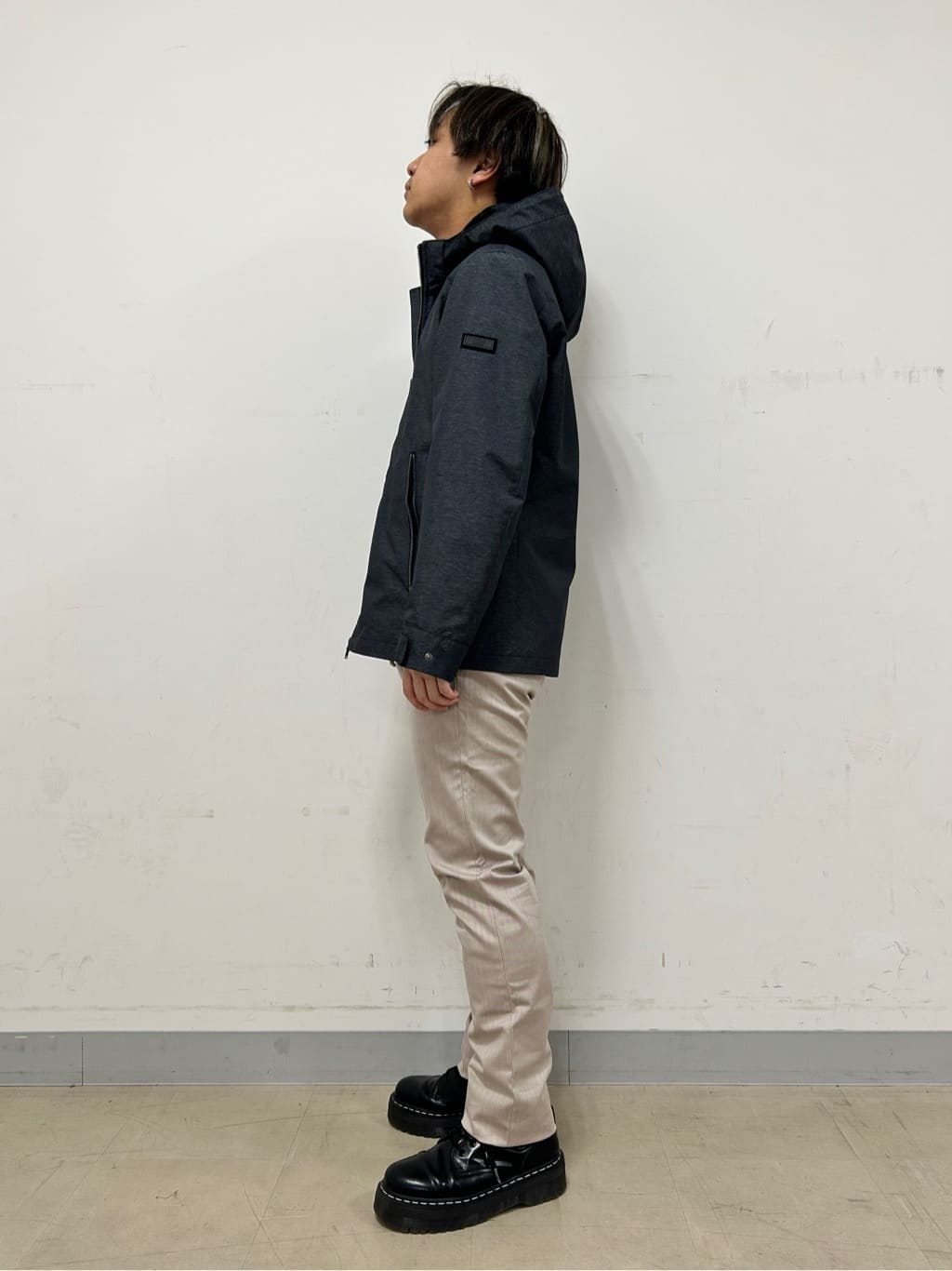 Hiroさんの「TAKEO KIKUCHI｜【抗菌防臭/シーズンレス】シアサッカー ジャージシャツ」を使ったコーディネート