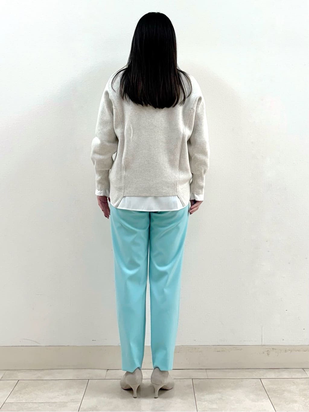 Wakaさんの「INDIVI｜◆【2点セット／UVケア】ツイードジレ＆ボウタイブラウス カセット服」を使ったコーディネート
