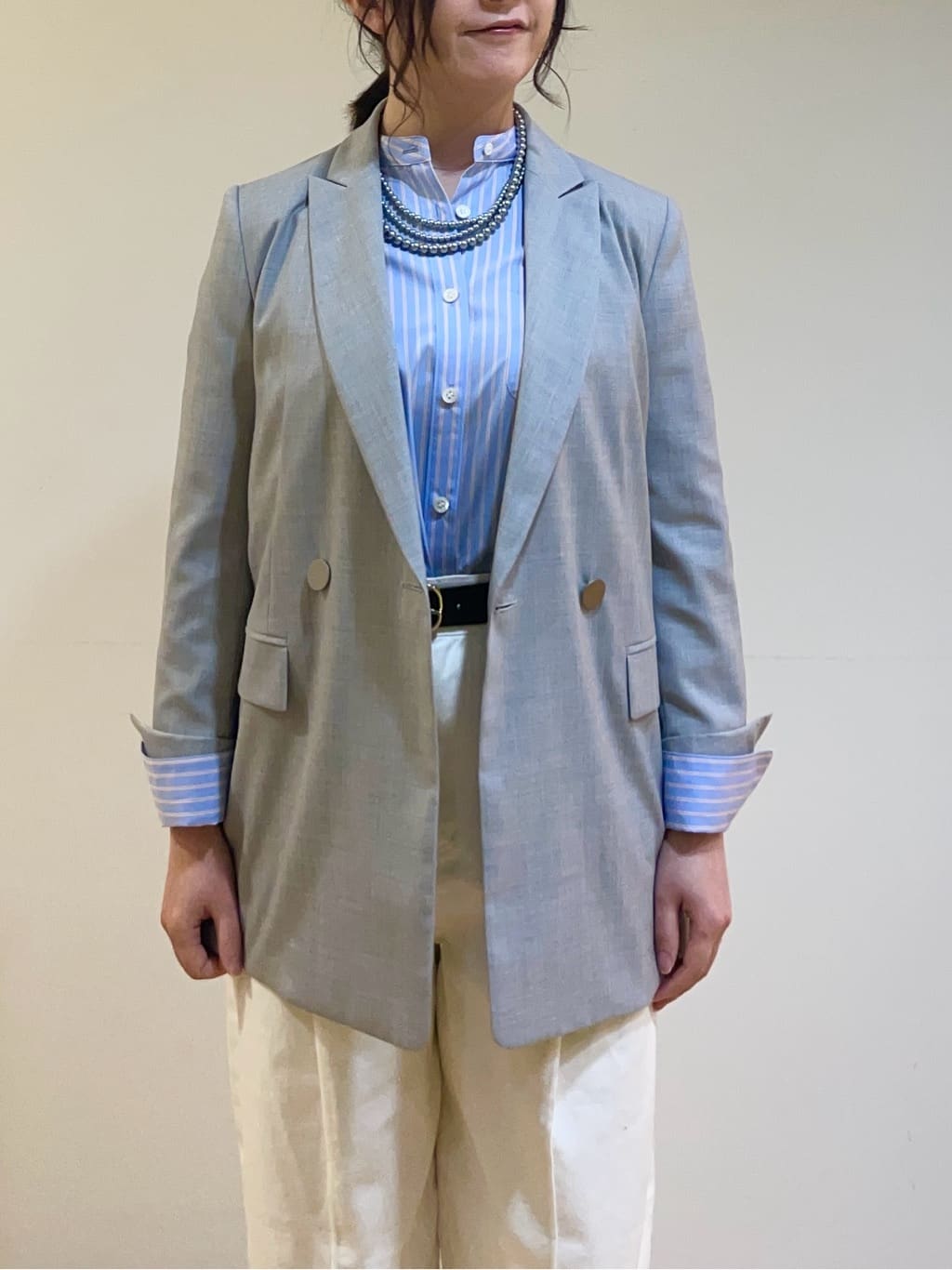 フナキさんの「UNTITLED｜◆【アンサンブル可能】配色Vネックカーディガン」を使ったコーディネート