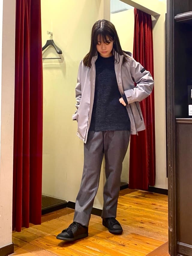 かわぴーさんの「TAKEO KIKUCHI｜【DOWN FABRIC】ダウンファブリック ドレスパンツ / セットアップ対応」を使ったコーディネート
