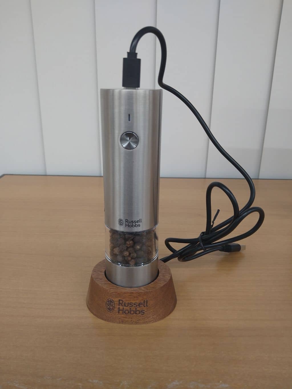 mrtさんの「212 KITCHEN STORE｜充電式ミル ソルト＆ペッパー ミニ ＜Russell Hobbs ラッセルホブス＞」を使ったコーディネート