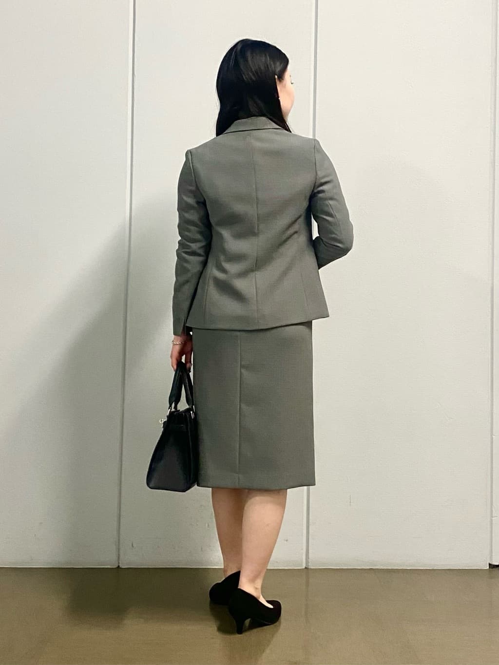misakiさんの「INDIVI｜フラワーコサージュ」を使ったコーディネート