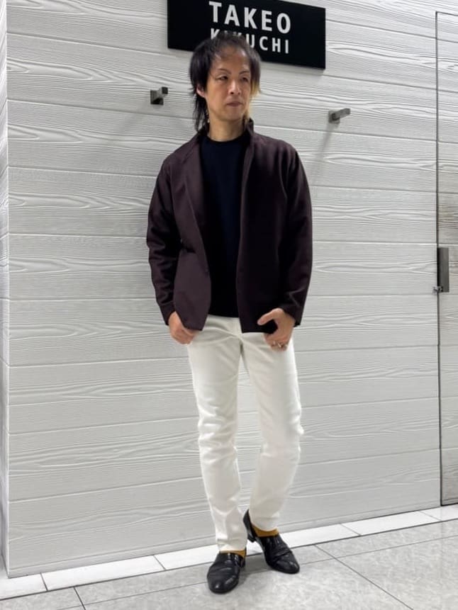 井出恭輔さんの「TAKEO KIKUCHI｜【DOWN FABRIC】ダウンファブリック スタンドカラーブルゾン」を使ったコーディネート