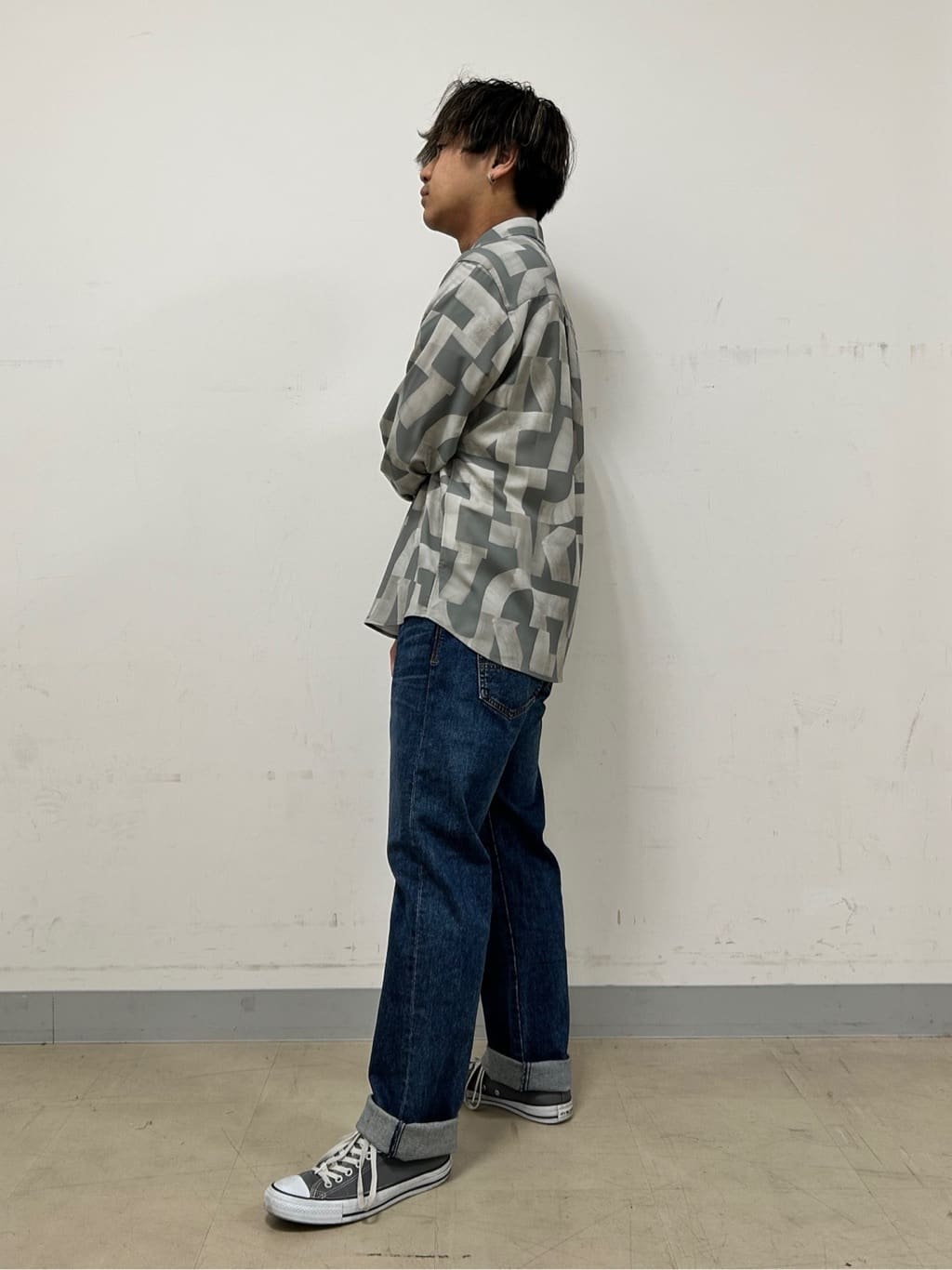 Hiroさんの「TAKEO KIKUCHI｜【モンスターストレッチ】日本製 ウォッシュド デニムパンツ」を使ったコーディネート