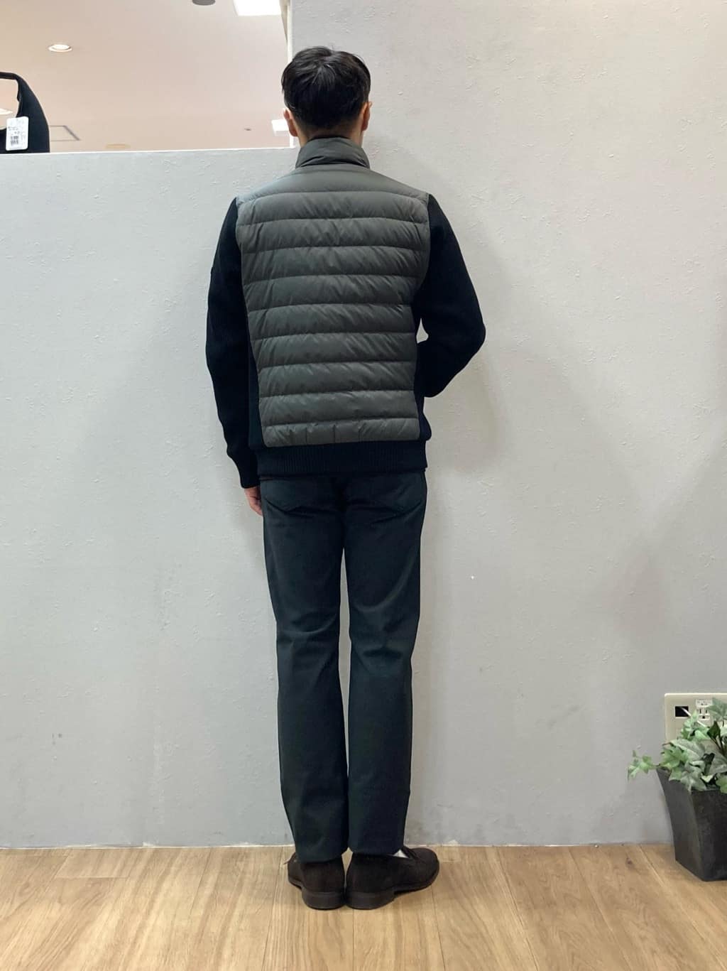 シュンさんの「TAKEO KIKUCHI｜【Made in JAPAN】播州織 ストレッチ パンツ」を使ったコーディネート