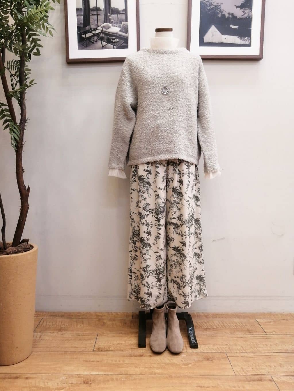 maiさんの「SHOO･LA･RUE｜◆【S-LL】チュール切替リブインナートップス」を使ったコーディネート