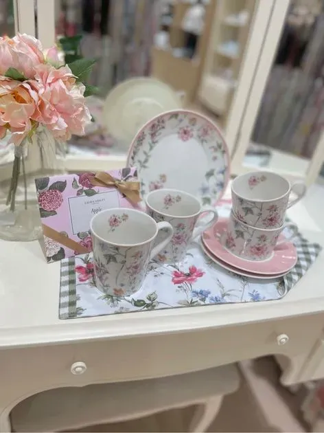 ワイルド メドウ柄 カップ＆ソーサー（コーヒー・ティーグッズ